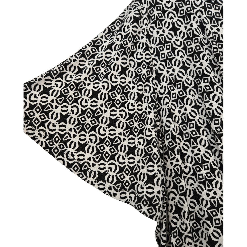 Lane Bryant Chic Black White Geometric Faux Wrap Top Surplice Short Sleeve 18/20 - Picture 3 of 9